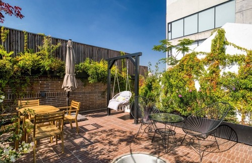 Roma Sur Apartment | Mr. W | 3BR Blend of Modern and Vintage W/Terrace