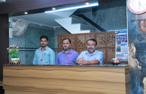 Egmore Hotel | MR.WHITE PRIME RESIDENCY