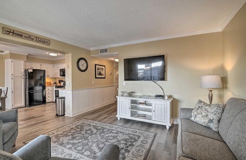 Myrtle Beach Apartment | Mrytle Beach Condo with Beach Access and Pools!