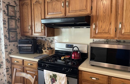 Martin House | Ms. Charline’s 2 BDRM, 3 BATH Country Home Right Down Street From UTM Campus