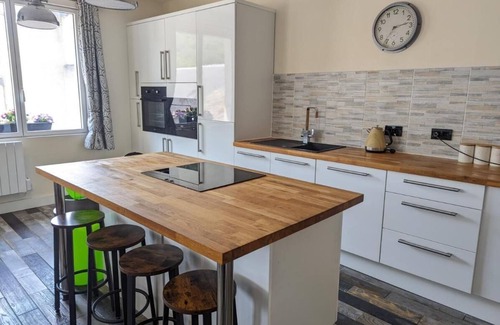 Sarrancolin House | MSK65 Accommodation for 10 in the heart of the Pyrenees Mountains