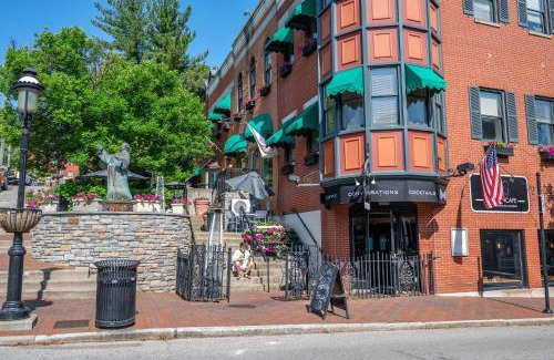 Mount Adams Apartment | Mt Adams Nest - Studio for 2