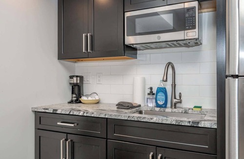 Mount Adams Apartment | Mt Adams Nest - Studio for 2