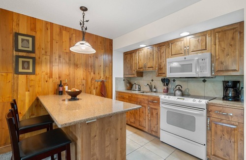 Century West Condo | Mt Bachelor Village Resort w pool and hot tub, remodeled