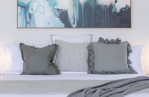 Waurn Ponds Bed & Breakfast | Mt Duneed Estate Winery