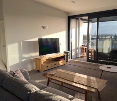 Mount Maunganui Apartment | Mt Maunganui Baydream Believer with pool and spa