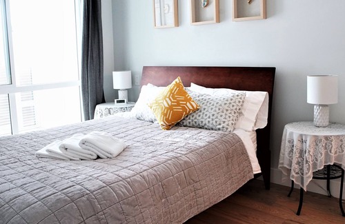 Mount Pleasant Apartment | ★★★Mt. Pleasant, family friendly neighbourhood, minutes to downtown★★★