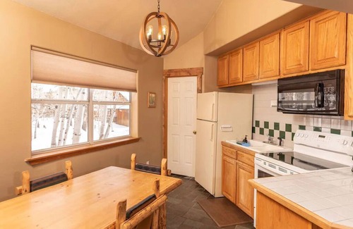 Salida Ski Chalet | Mt. Shavano Chalet at Creekside chalets