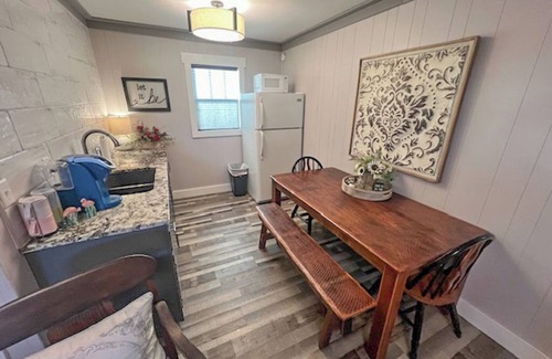 Santa Fe Apartment | MTL HUNTING LAYAWAY & OUTDOOR HANGOUT