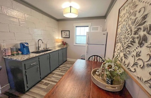 Santa Fe Apartment | MTL HUNTING LAYAWAY & OUTDOOR HANGOUT