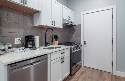Old Town Apartment | MTM Fully Furnished Rental in Old Town - 2 beds