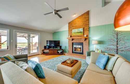 Boulder House | Mtn-View Home with Pickleball Court in Louisville!