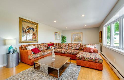 Boulder House | Mtn-View Home with Pickleball Court in Louisville!