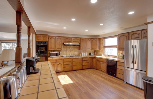 Durango - Purgatory Apartment | Mtn-View Retreat Near Hiking in Bayfield!