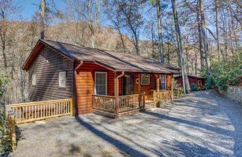 Waynesville House | Mtn-View Waynesville Home Near Trout Stocked Creek