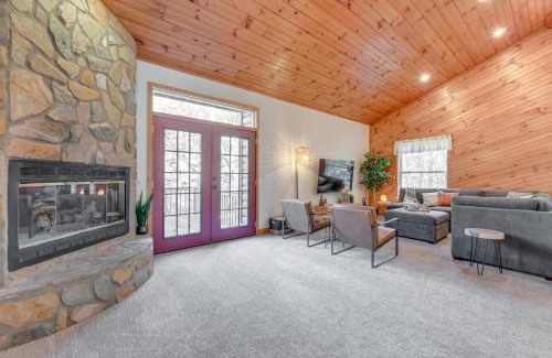 Waynesville House | Mtn-View Waynesville Home Near Trout Stocked Creek