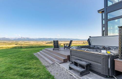 Tetonia House | Mtn Views and Private Hot Tub Luxe Tetonia Retreat