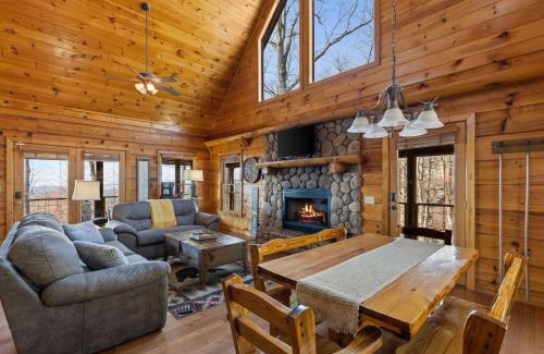 Morganton House | MTN Views Hot Tub Fire Pit Pool Table Games
