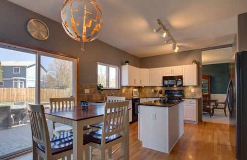 Briargate House | Mtn Views, Quiet Oasis,king Beds+Centrally Located