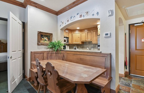Midway Villa | Mtn Villa Retreat~Hot Spring, Skiing & Park City Villa 2018-1