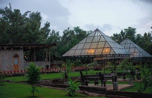 Arusha Hotel | Mtoni river Lodge