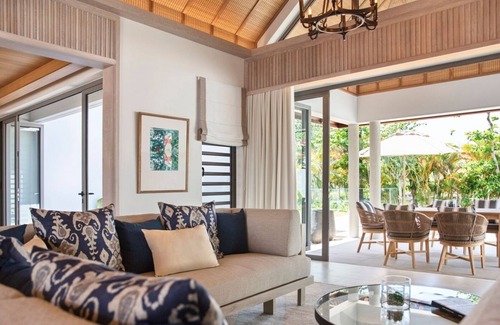Plaine Magnien House | Dream Tropical Escape! 4 Bedroom Villa with Sea View, Private Pool and Kitchen!