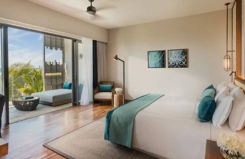 Plaine Magnien Hotel | Excellent Choice! Sea View, Free Parking, Outdoor Swimming Pool, Spa Center!