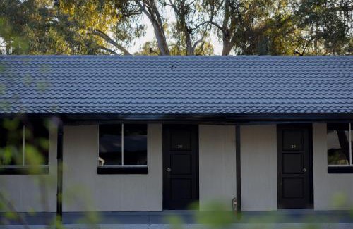 Coonabarabran Hotel | Mu S Boutique Motel "Matthew Flinders"