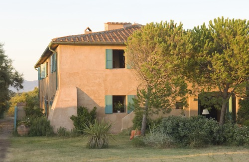 Piombino House | Much loved seaside rental home for 8/10 in stunning unspoilt Tuscany.