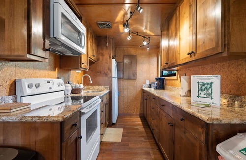 Government Camp House | Mucoy Retreat, Government Camp, Cozy Cabin, Ski Inn Location