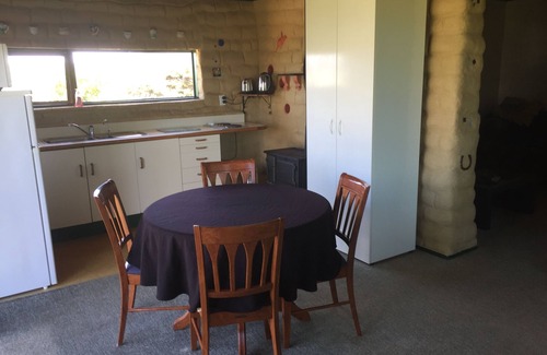 Whirinaki House | MUDBRICK BARN MUDENZA VU