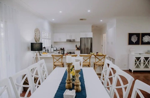 Menah House | Mudgee-gooree Farm Stay's Light, Bright and Welcoming House Just 7km From Mudgee