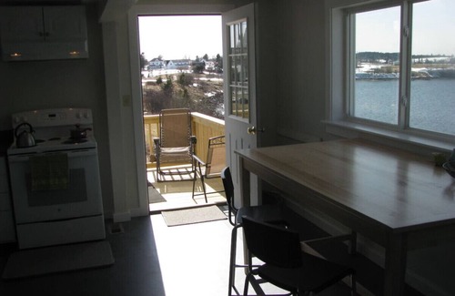 Lubec House | Mudge’s Bluff Waterfront Retreat