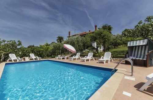 Mugeba Apartment | Mugeba Club A2, 2.2 km to the beach, 2 people, outdoor pool, free WiFi, parking