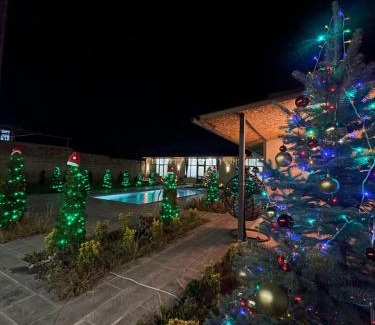 Oshakan Villa | Mughni Family House