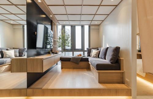 Bagumbayan Apartment | Muji Home Staycation in Eastwood Global Plaza