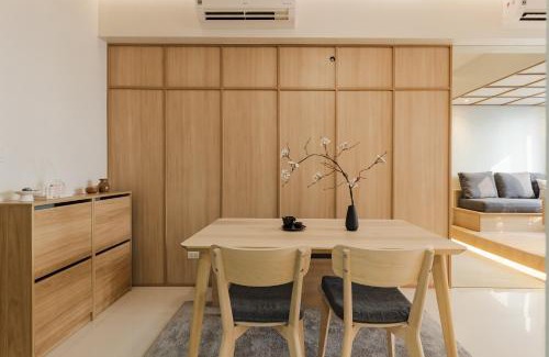 Bagumbayan Apartment | Muji Home Staycation in Eastwood Global Plaza