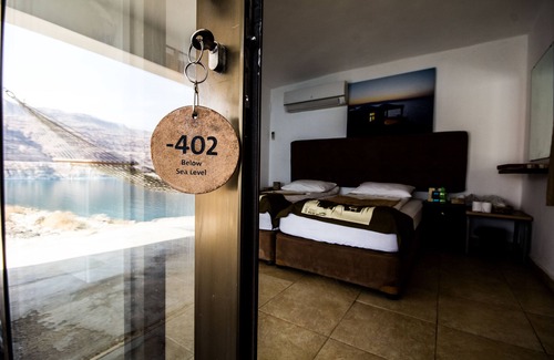 Ma'In Bed & Breakfast | Mujib Chalets