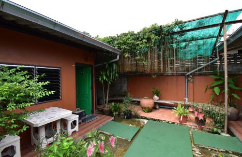 Bang Phra House | Mukda Guesthouse