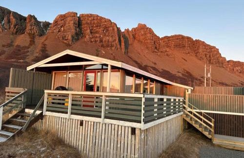 Borgarnes Cabin | Mulakot Cosy Cabins