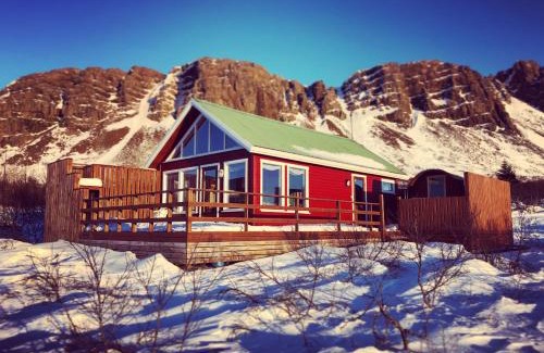 Borgarnes Cabin | Mulakot Cosy Cabins