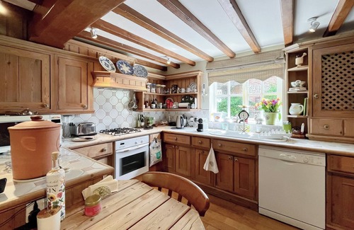 Shalbourne Cottage | Mulberry Cottage - Casa Bonita