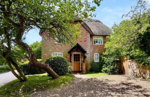 Shalbourne House | Mulberry Cottage - Casa Bonita