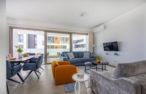 Agios Athanasios Apartment | Mulberry Court Premium Apartments