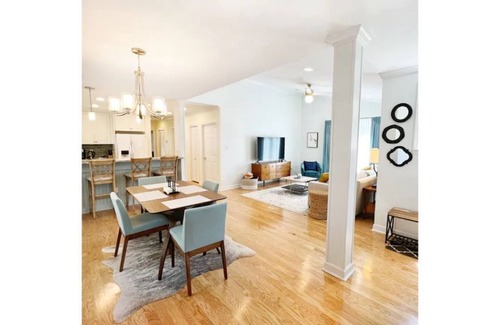 Heights House | MULBERRY HOUSE in the Heart of the Heights