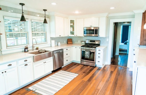 Columbia House | Muletown Manor: Where Heritage Lives On