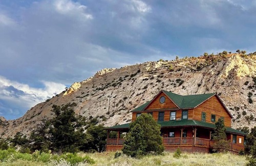 Teasdale House | Muley Twist Retreat: Capitol Reef - 6b6b