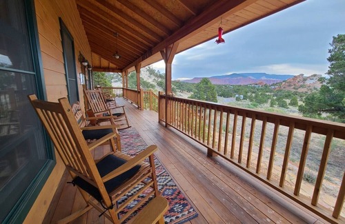 Teasdale House | Muley Twist Retreat: Capitol Reef - 6b6b