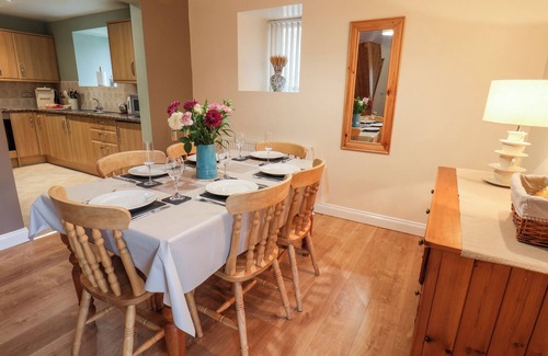 Staithes Cottage | MULGRAVE COTTAGE, family friendly, with a garden in Staithes