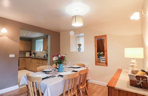 Staithes Cottage | MULGRAVE COTTAGE, family friendly, with a garden in Staithes